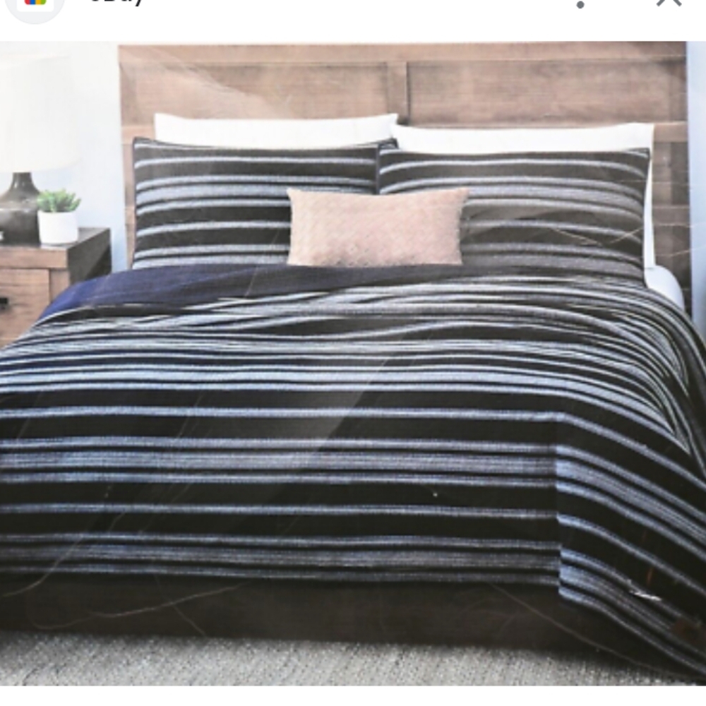 Frye 4 pcs quilt set with decorative pillow